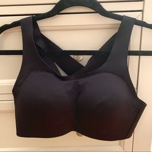 Lululemon black ENLITE bra